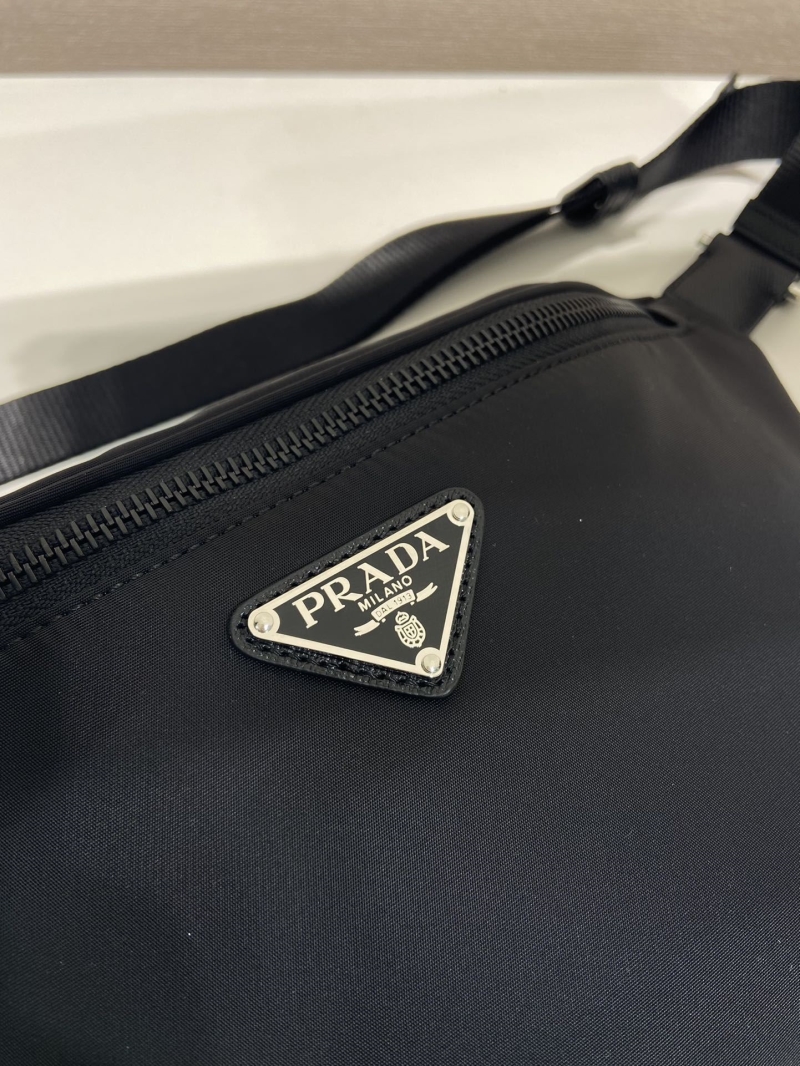Pra*a waist chest packs